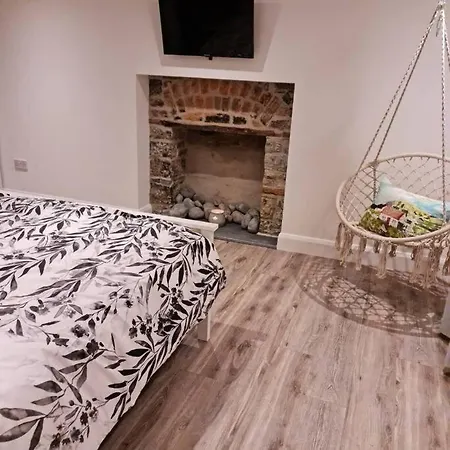 Luxury 300yr Old Irish Thatch Close To Sea * Rush