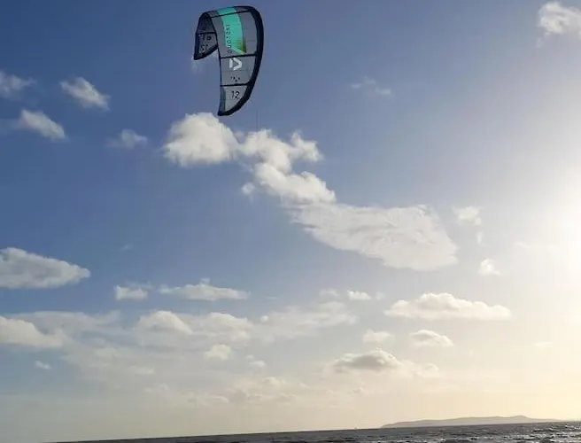 Luxury 300yr Old Irish Thatch Close To Sea Rush