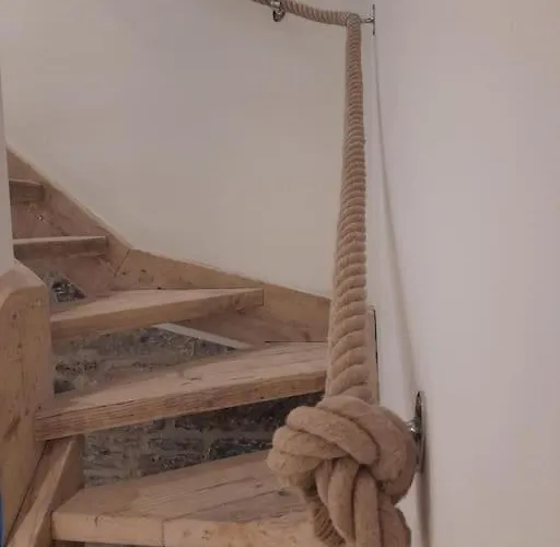 Vakantiehuis Luxury 300yr Old Irish Thatch Close To Sea Rush